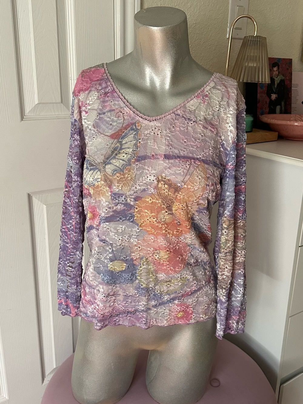 Vintage Wayne Rogers Colorful Butterfly Graphic Floral Lace Long-Sleeve Top